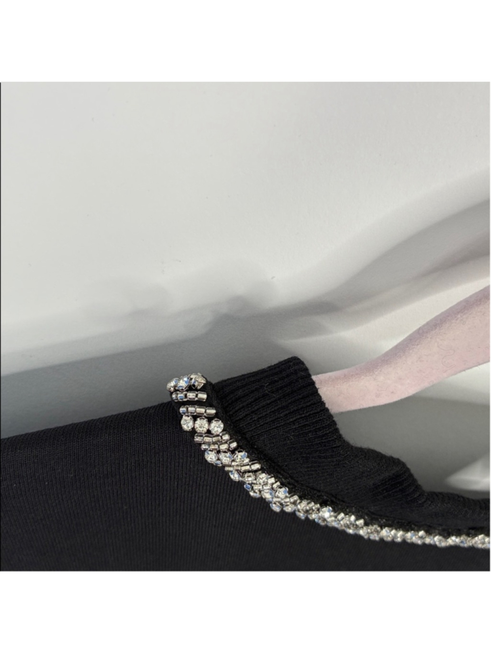 Anthropologie Mave Rhinestone Tee Black with Rhinestone Bow Detail Size L #0043 - Picture 14 of 17